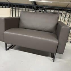 Mare Loveseat