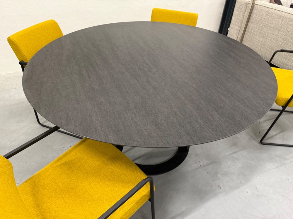 Showmodel harvink fier eettafel keramiek blad design tafel 140