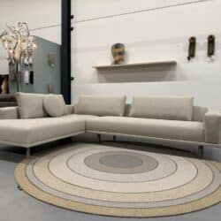 Cascade Hoekbank Milton Beach