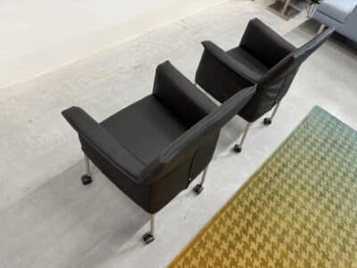 Gola eetkamerstoelen zwart leer wielen - afbeelding 4