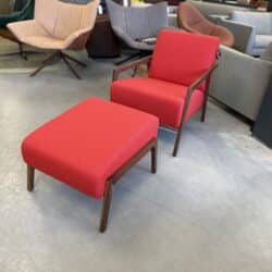 Fauteuil met Hocker Hallingdal stof